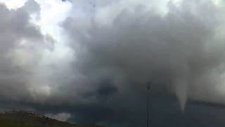 preview picture of video 'Tromba d'aria tra Serrenti e Villagreca (SS131) 4 aprile 2014'