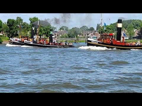 Dordt in Stoom 2022 stoomboten race met Volharding 1 en de Hugo en de Hercules
