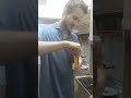 Maneira Correta De Abrir Um Pacote De Bolacha