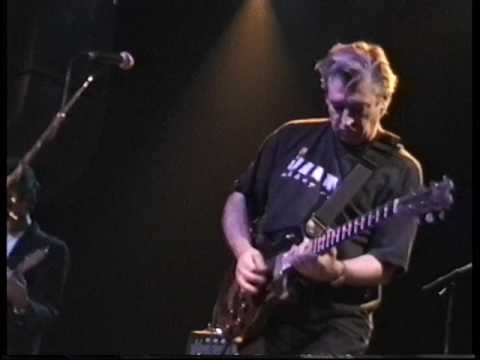 Chris Spedding  live in Paris. oct.18.2000