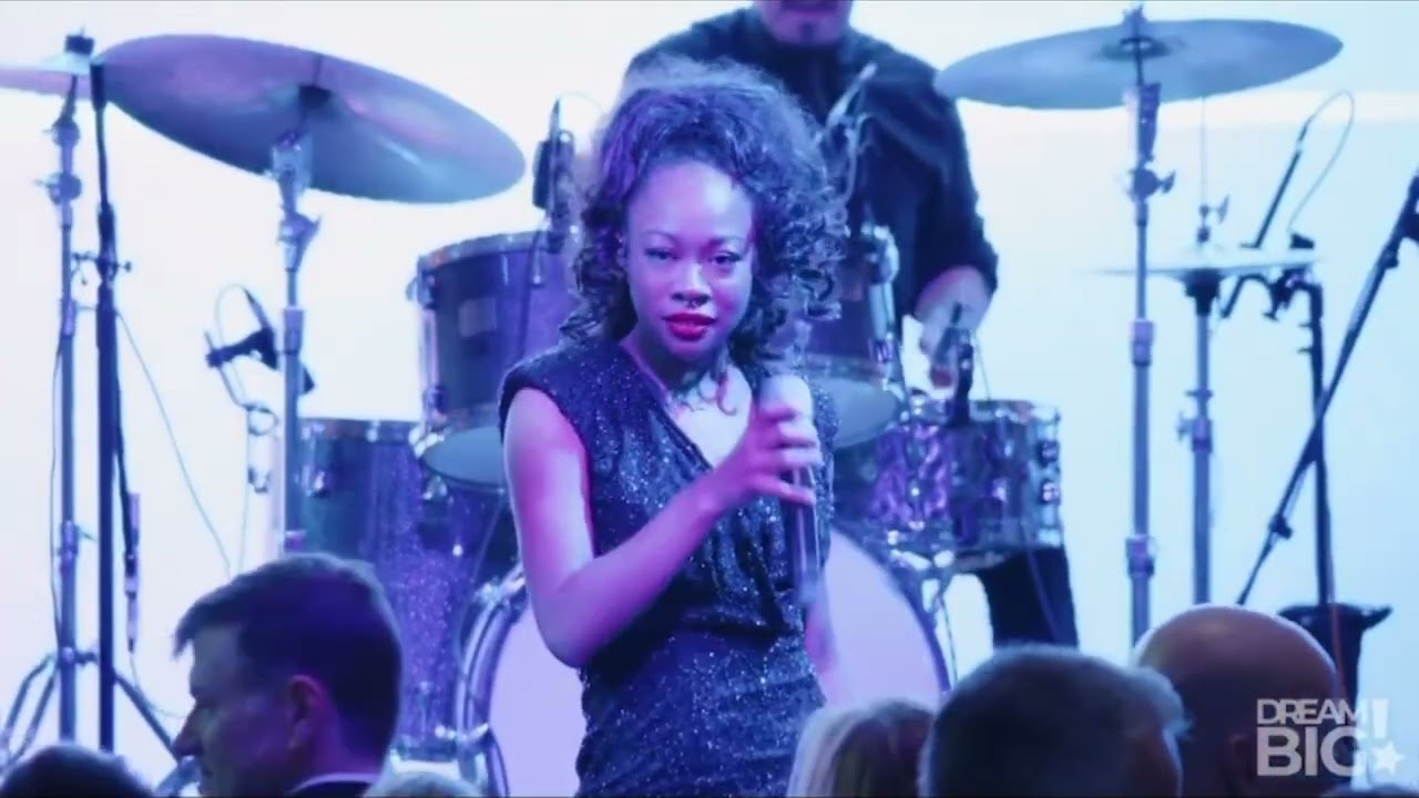 Promotional video thumbnail 2 for Lauryn Live