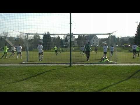 Bezirksklasse Chemnitz SV Blau-Weiß Crottendorf - FSV Burkhardtsdorf 1910 e.V. 3:1   25.04.2010.mpg