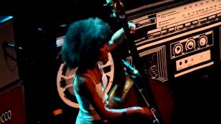 Esperanza Spalding "Throw It Away" (Abbey Lincoln) @ La Cigale (Paris)