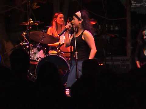 Daisy Ultra - give it away, the bomb is in da houze!  live Tollwood Festival Munich 2008