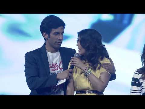 Sherry, Sonal and Elton @ YouTube FanFest with Pepsi - PART4