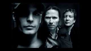 Sort Sol Daughter of sad