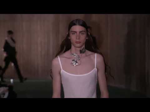 Ann Demeulemeester men autumn winter 2020-21 fashion show