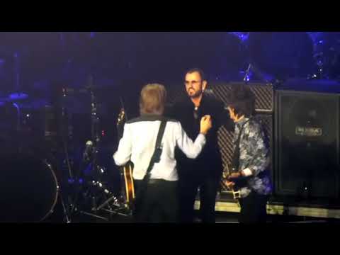 Paul Mccartney feat. Ringo Starr & Ronnie Wood - Get Back