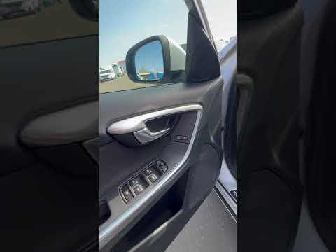 фото volvo v60 i рестайлинг 0