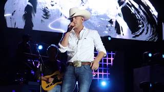 Justin Moore Performing "Somebody Else Will" at Countryfest 2017!