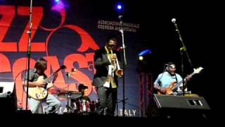 preview picture of video 'Roy Hargrove RH Factor - 21-07-09 Maiori (SA) - # 1'