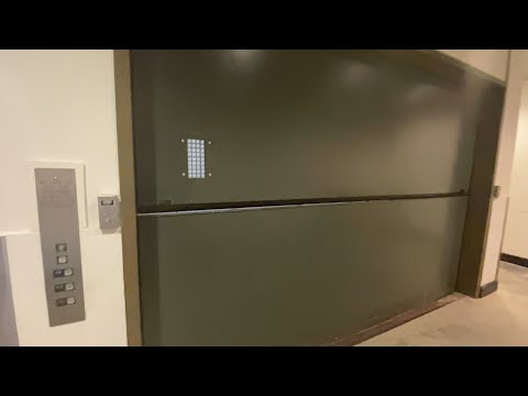 HUGE Schindler Hydraulic Freight Elevator @ DICK’S Sporting Goods - Charlotte, NC