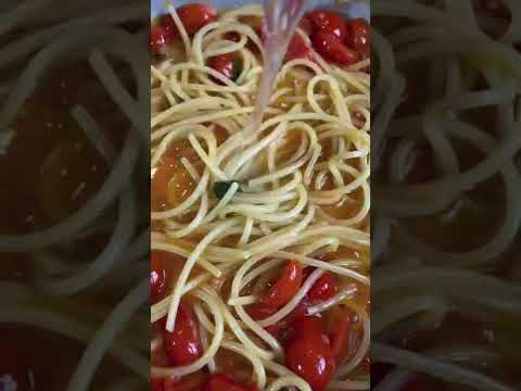 Spaghetti ai pomodorini #shorts #asmr #sebastianfitarau