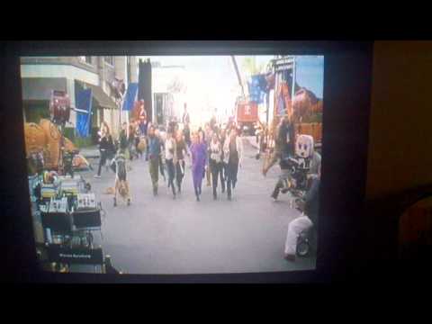 austin powers goldmember intro song.