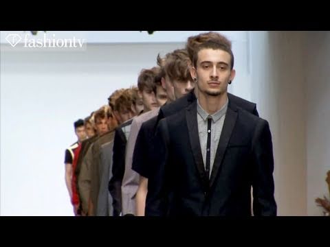CNC Costume National Full Show - Milan Men's Fashion Week Spring 2012 | FashionTV - FTV.com