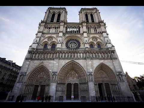 Cathédrale Notre-Dame de Paris - Aujourd'hui c'est Jour de Fête