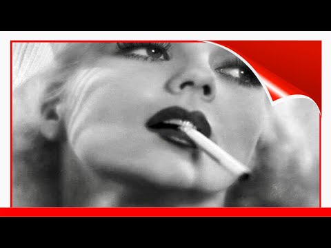 44 Fascinating Photos Of Smoking Beauties In The 1930S And 1960S !