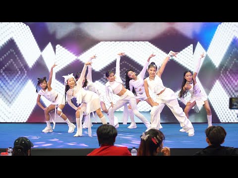 240324 cover XG - HESONOO & X-GENE + PUPPET SHOW @ The Mall Lifestore Bangkae