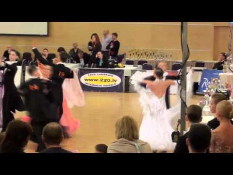 Latvian Standart Championship 2011 Aleksandrs Ohtins - Marina Zakačura 1.8fin quickstep.wmv