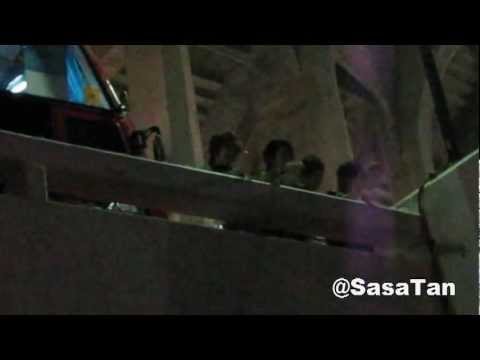 120407 INFINITE doing fanservice behind stadium ( Korea Music Wave Bangkok ) Part 2