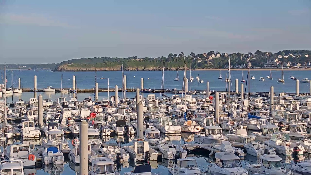 Live webcam view of Saint-Cast-le-Guildo Marina & Bay