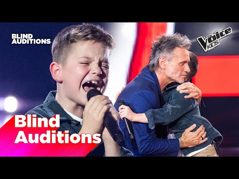 Giacomo si esibisce con "Pastello Bianco" dei PTN | The Voice Kids Italy Blind Auditions