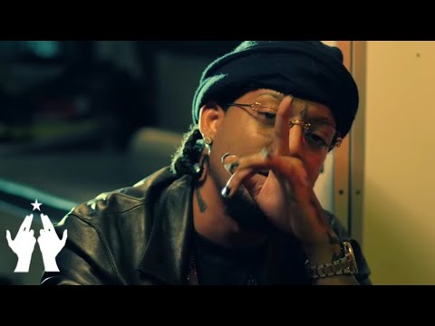 Rochy RD - Reza Por Mi | Video Oficial | feat. MAYKY RD