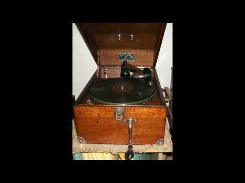 Anoche A Las Dos- Agesilao Ferrazzano Orquesta.