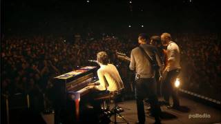 Coldplay Live from Japan (HD) - God Put a Smile Upon Your Face / Talk