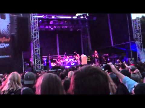 Napalm Death - Nazi Punks Fuck Off (Live @ Brutal Assault 2012)