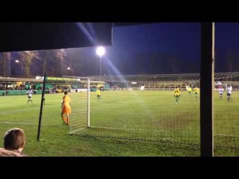 Hitchin Town v Poole Town - Free Kick