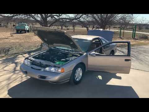 1995 Ford Thunderbird (CC-1934197) for sale in Fredericksburg, Texas