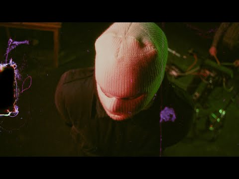 Waving The Guns - Lieblingsmilliardär / Plädoyer