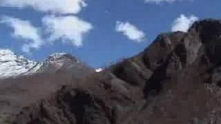 preview picture of video 'Kullu, Rohtang, Marhi Village, the base of pass, Himachal Pradesh, India'