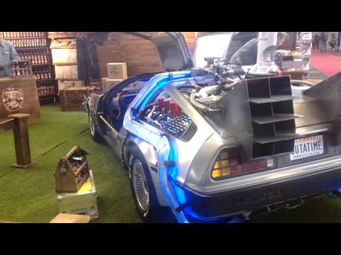 TUNING WORLD 2015 DMC DELOREAN BACK TO THE FUTURE