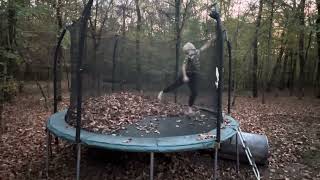 Huge leaf plié n trampoline!!!