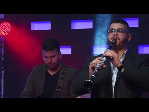 Aneta i Jovica & Dzeljo, Ferco i prijatelite - Pesnata moze se (LIVE)