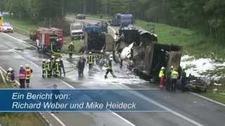 preview picture of video 'Tödlicher Unfall auf A44: Mit Auto unter Lkw geraten'