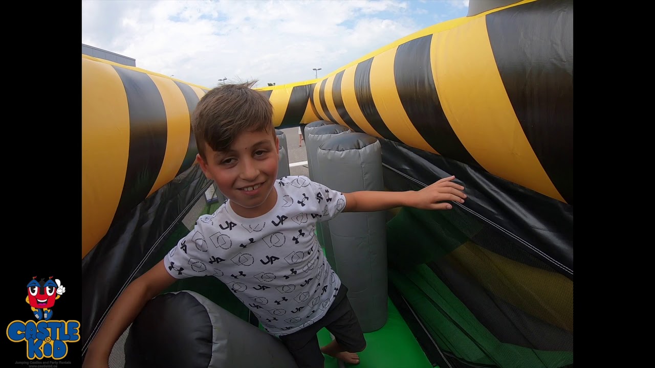 Oshawa inflatable obstacle course rentals – Castle Kid Jumping Castle Rentals
