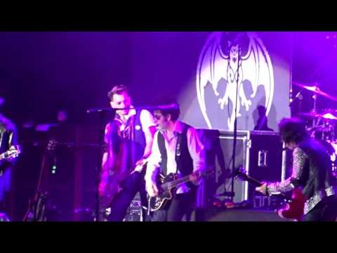 THE HOLLYWOOD VAMPIRES - Pinball Wizard / My Generation Germany 29.5.2016 Johnny Depp Alice Cooper
