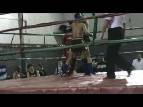 pelea kick  javier el dragon valles vs juan acerito farias 3°