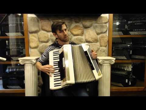 1564 -  Cream Scandalli LMM 120 $1195