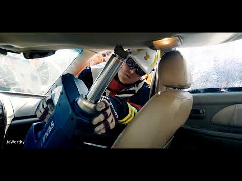 Vehicle Extrication Training Jeworthy and LUKAS