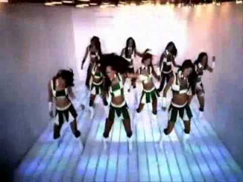 Nico, Melymel, Villanosam, Black Point & Mozart La Para -- Todo Lo Mueve (Video Official)