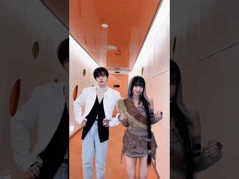 𝑫𝒐𝒄𝒕𝒐𝒓! 𝑫𝒐𝒄𝒕𝒐𝒓! #KISSOFLIFE #나띠 선생님 Help me! 🫢 It's the L-O-V-Emergency ❤‍🩹