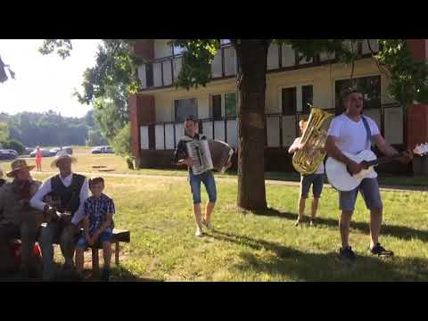 Baltie Lāci Milzkalnē