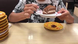 【実写】ショコラケーキに醤油つけて食べてみた