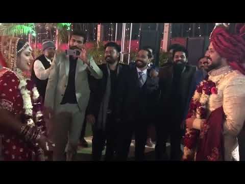 Bride Surprises Everyone with a Dance at the Baraat! INDIAN WEDDING