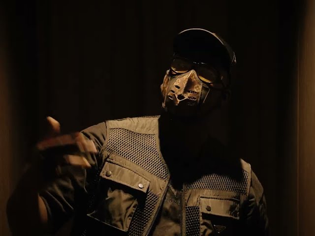 Video zu 'Was Machst Du' ansehen