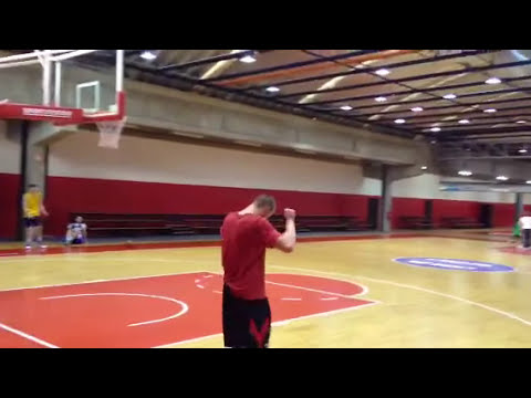 High Flyer Don Tomac throws it down from the free throw line, May 2014.